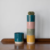 bloempotten in verschillende kleuren